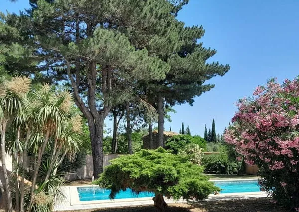 Maison 7 pièces 255 m²