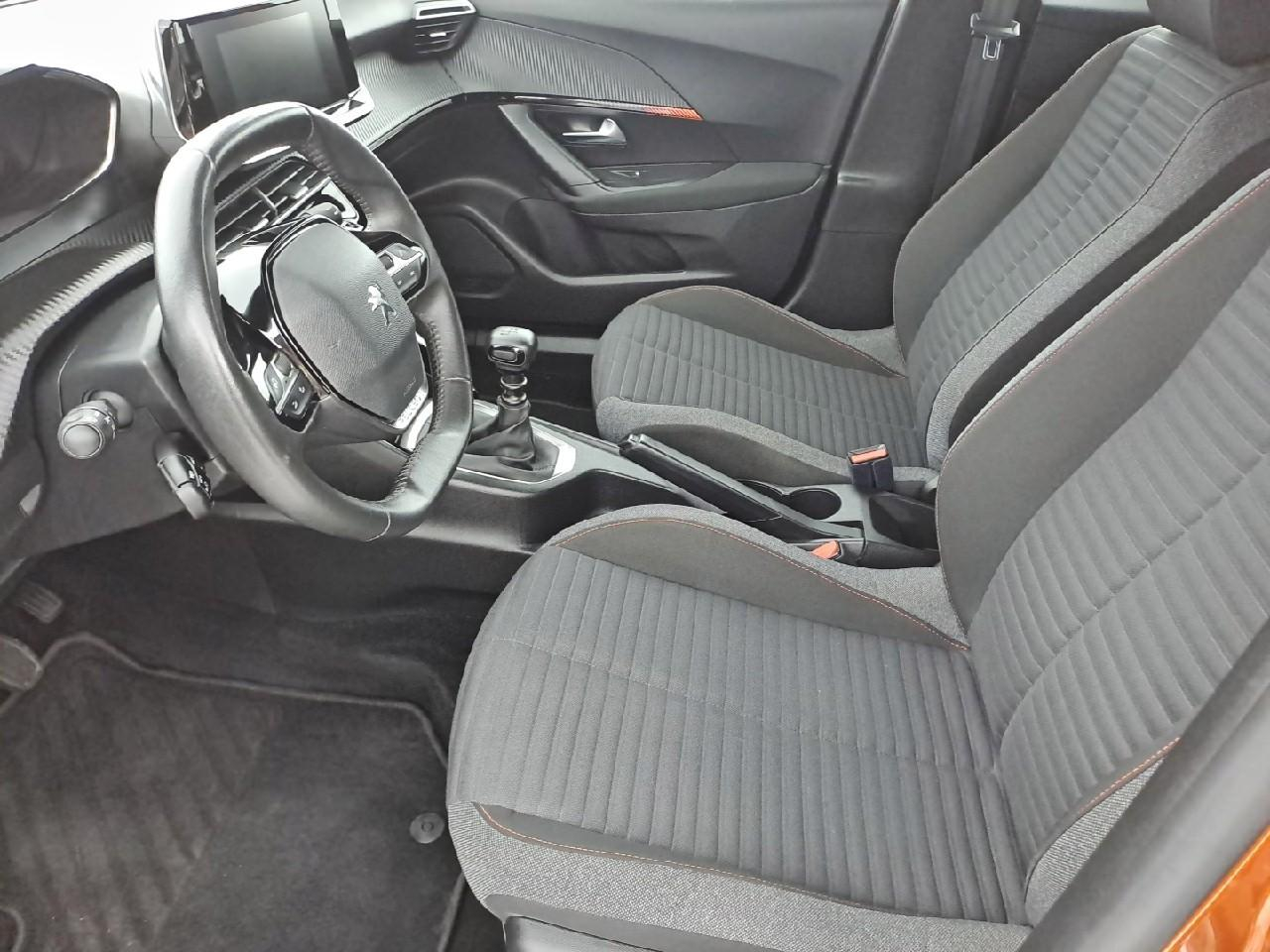 Peugeot 2008 puretech 100 s&s bvm6 active pack — photo 9