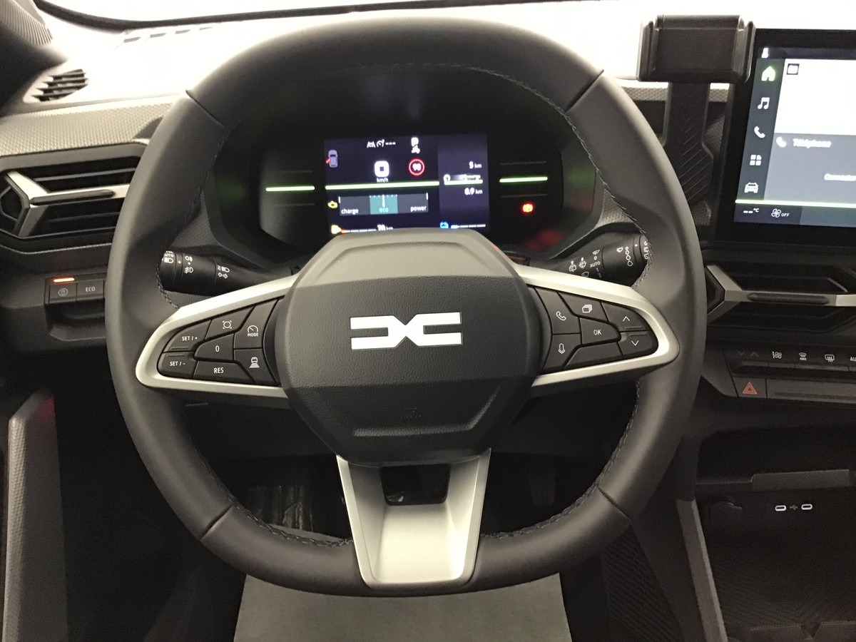 Dacia Duster — photo 12