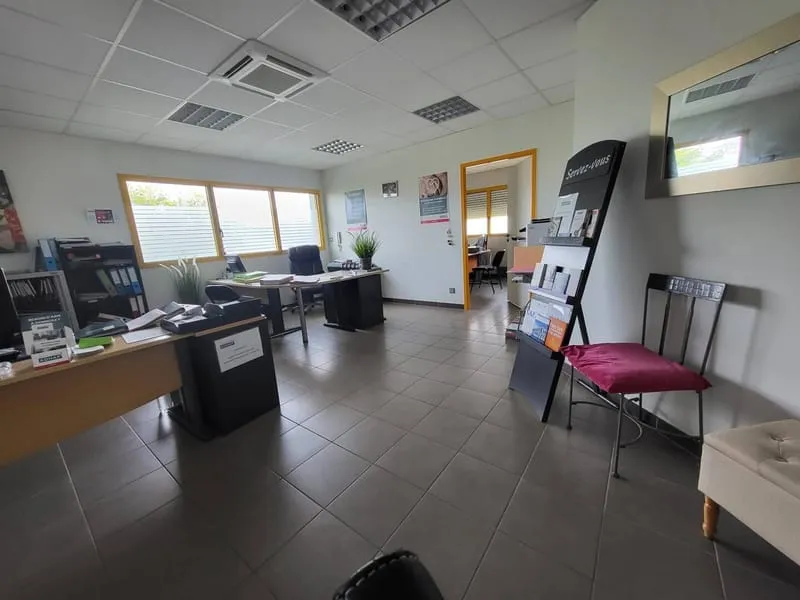 Photo 2