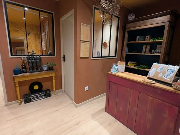 Local commercial