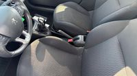 Peugeot 208 1.2 PureTech 82ch E6.2 Evap Signature 5p — photo 7