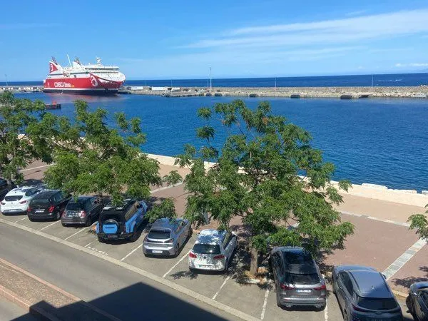 Bureau Bastia Quai des Martyrs 950