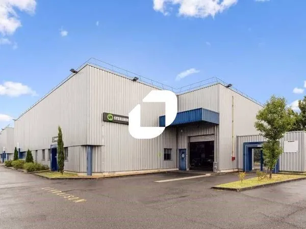 Local d'activité 660 m²