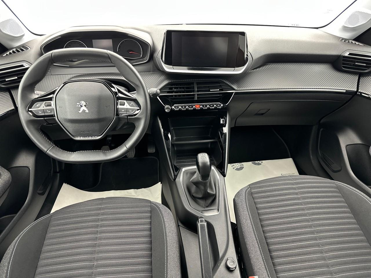 Peugeot 208 puretech 75 s&s bvm5 style — photo 11