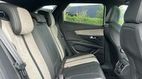 Peugeot 3008 HYBRID 225ch GT Pack e-EAT8 — photo 21