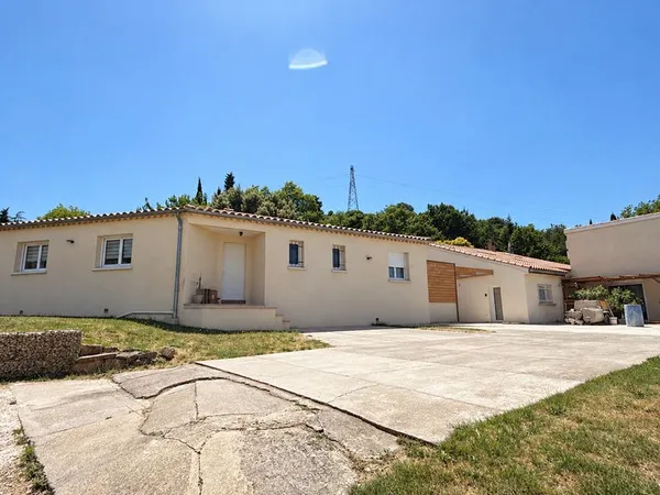 Maison de luxe 16 pièces 282 m²