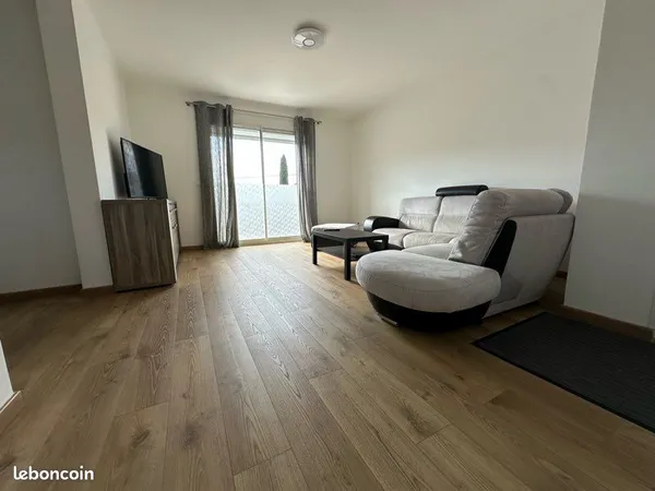 Haut de villa quartier la Perussone