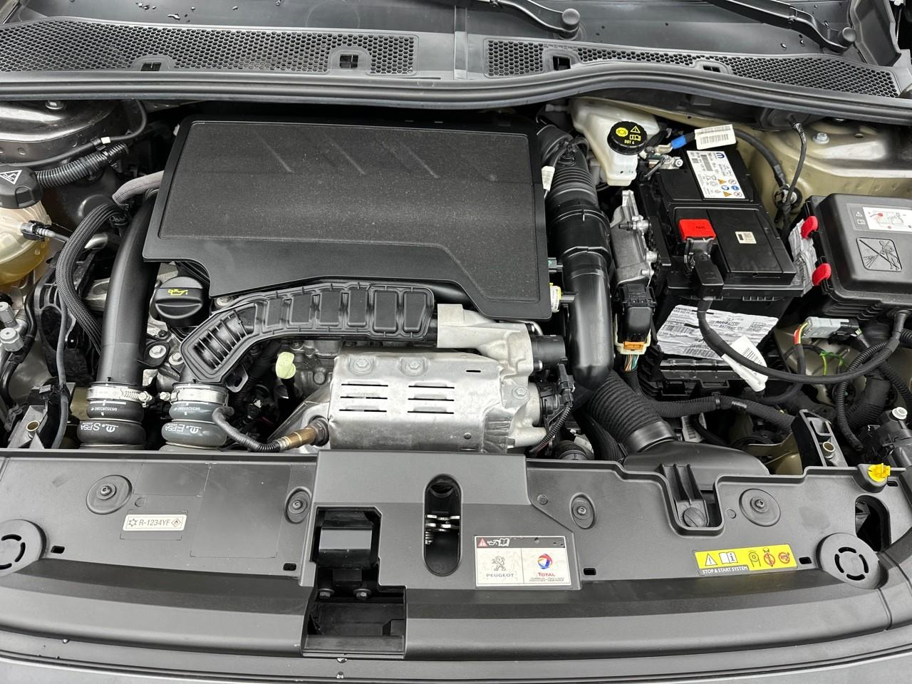 Peugeot 208 puretech 100 s&s eat8 style — photo 15
