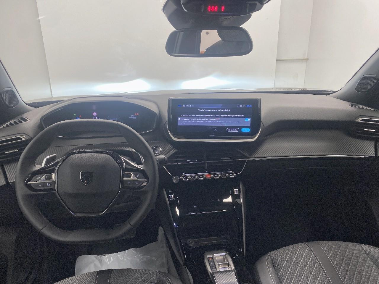 Peugeot 2008 hybrid 145 e-dcs6 allure — photo 8