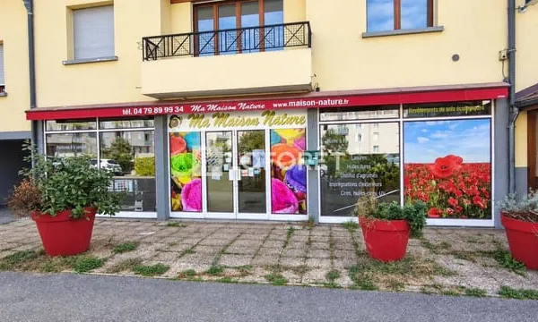 Local commercial 85 m²