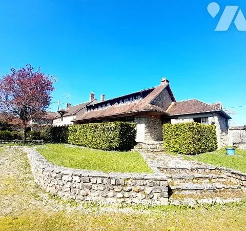 Maison 8 pièces 265 m²