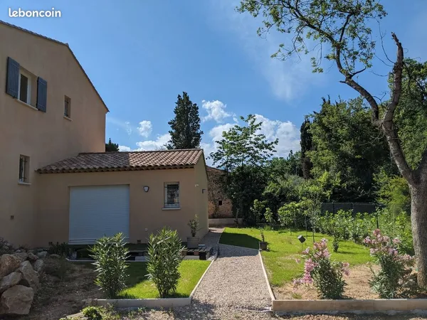 Appartement meublé indépendant avec jardin - Location à l'année -