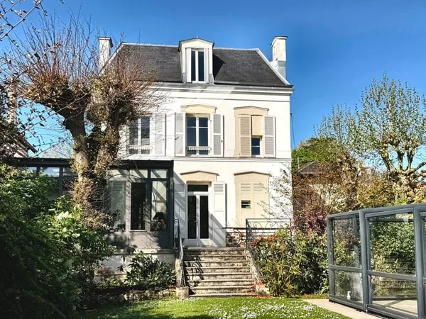 SANNOIS - PROPRIÉTÉ BOURGEOISE 1870 | PISCINE CHAUFFÉE | DÉP
