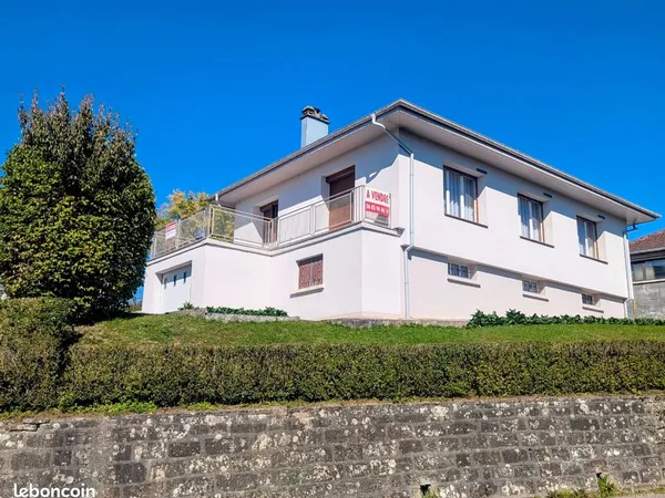 Maison familiale lumineuse de 68 m² avec jardin et grande terrasse. Idéal résidence ou investissemen