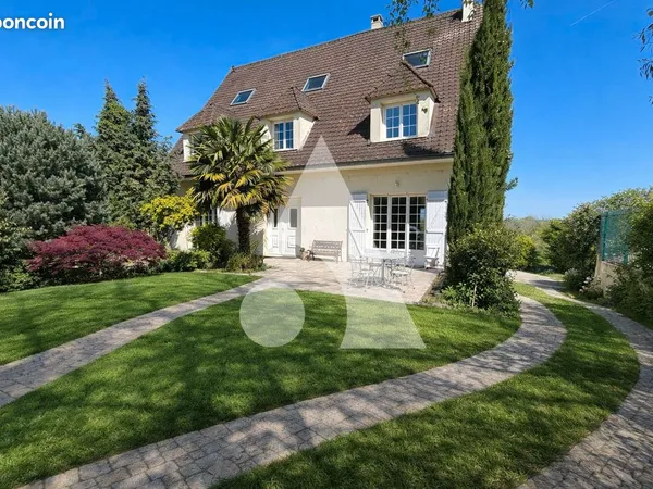Maison 6 pièces 200 m²