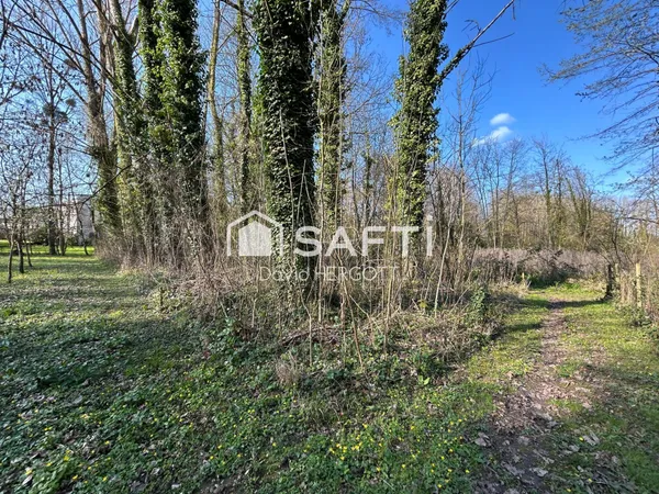 Terrain de loisir boisé - 572 m² - Tavers (45190)