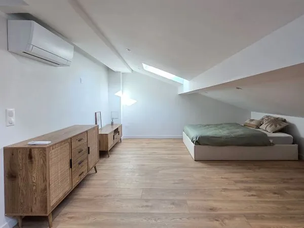 Studio 1 pièce 14 m²