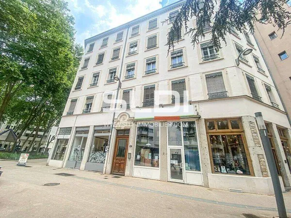 Local commercial 78 m²