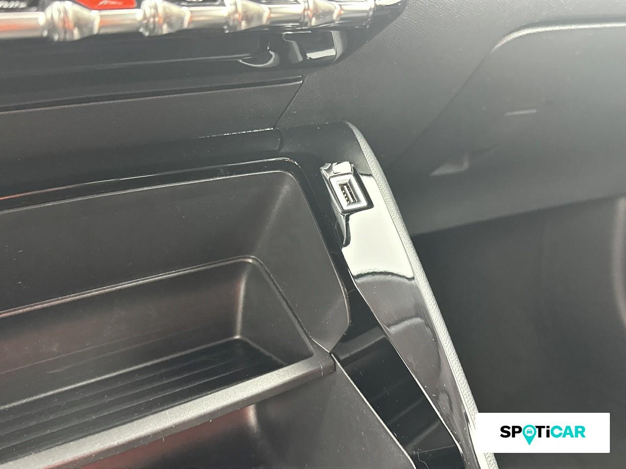 Peugeot 208 1.2 puretech 100ch s&s style 118g — photo 19