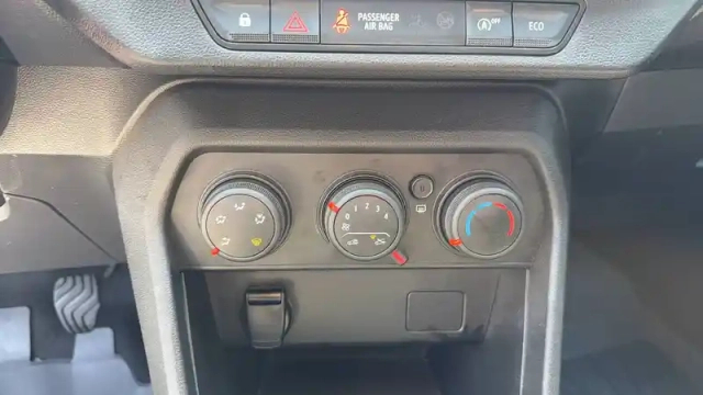 Dacia Sandero eco-g 100 — photo 30