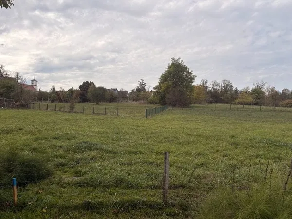 Terrain 445 m²