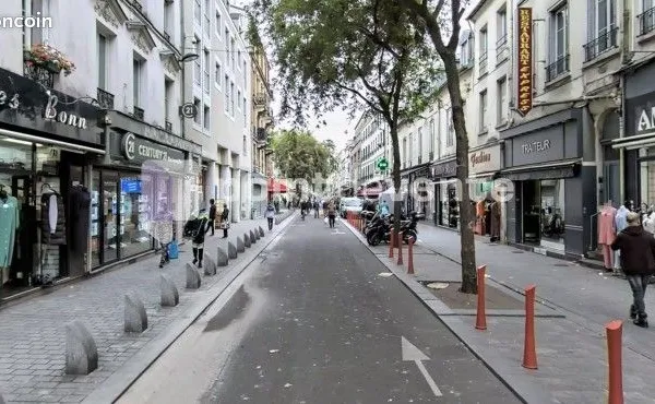 Local commercial 400 m²