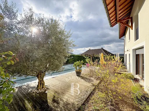 Maison 6 pièces 156 m²