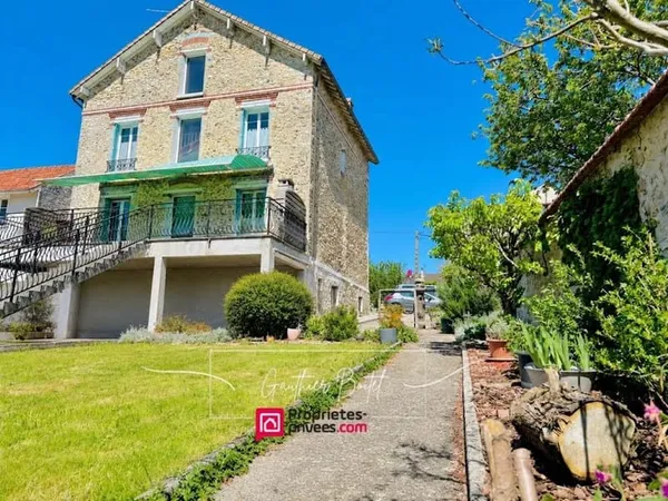 Maison 8 pièces 170 m²
