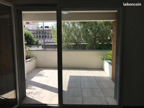 Appartement de type T1 au coeur de Grenoble avec garage