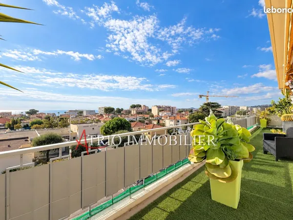 Penthouse 3 pièces 75 m²