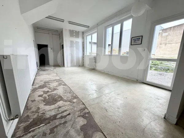 Bureaux 5 pièces 72 m²