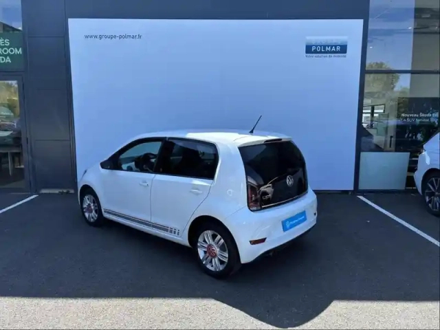 Volkswagen Up ! 1.0 90ch bluemotion technology ! beats audio 5p — photo 19