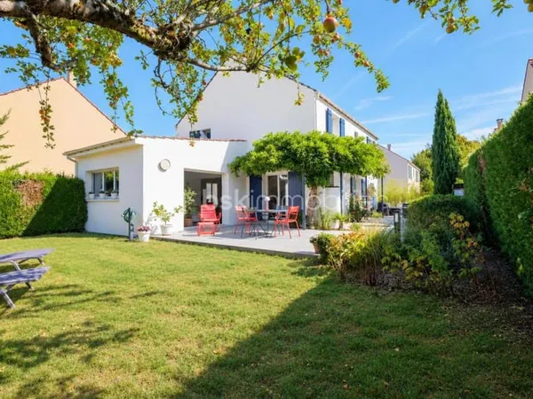 Maison familiale à Guermantes - Charme, espace et verdure