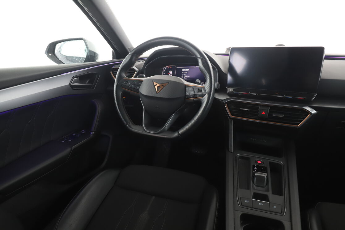 Cupra Leon 1.5 eTSI V DSG7 — photo 12