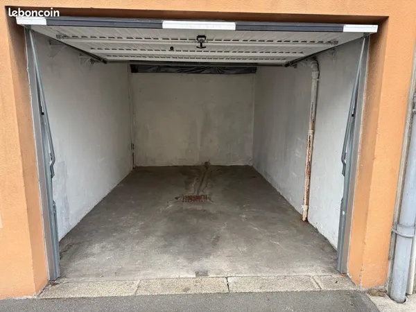 Garage à louer