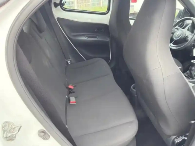 Toyota Aygo 1.0 vvt-i 72 dynamic — photo 14