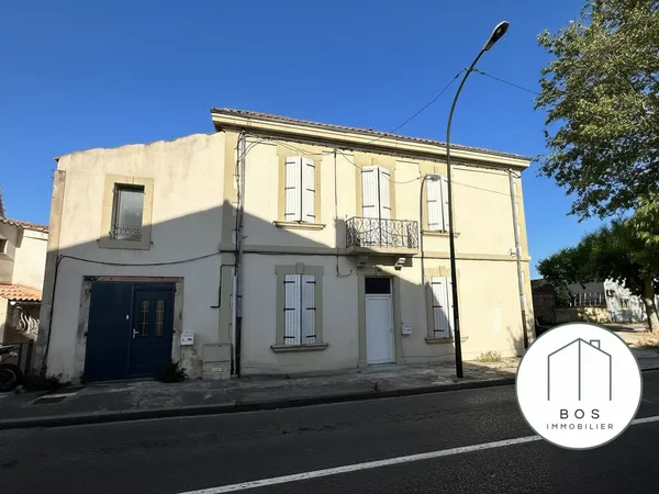 Maison de ville avec deux appartements loués