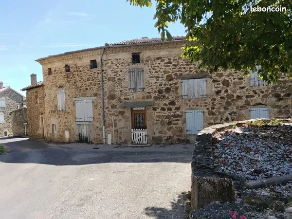 Maison de village 130 m² + dépendances et terrain (Saint-Clair - 07430)