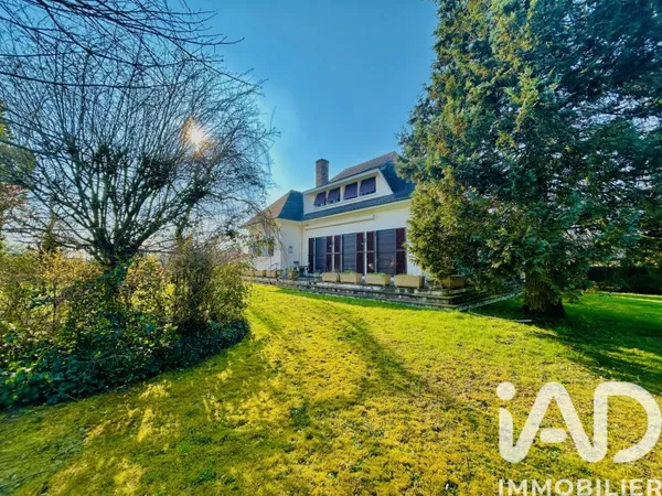 Maison 8 pièces 200 m²