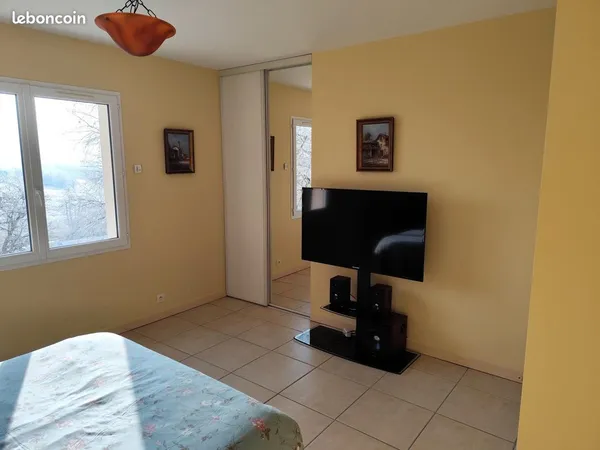 Chambre meublée chez l'habitant