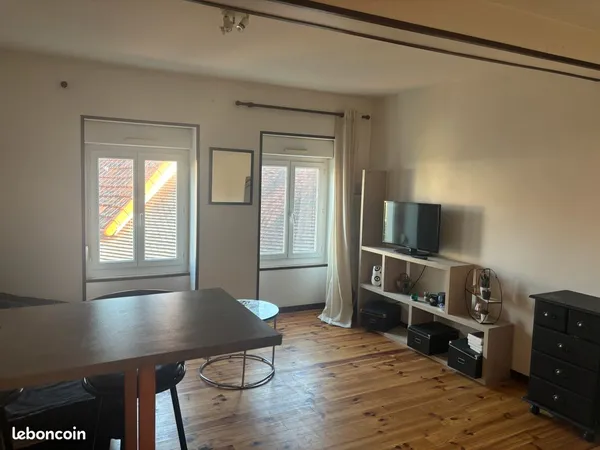 Appartement T2 - 37 m² - Hyper centre Saint-Amand-Montrond - 390 CC