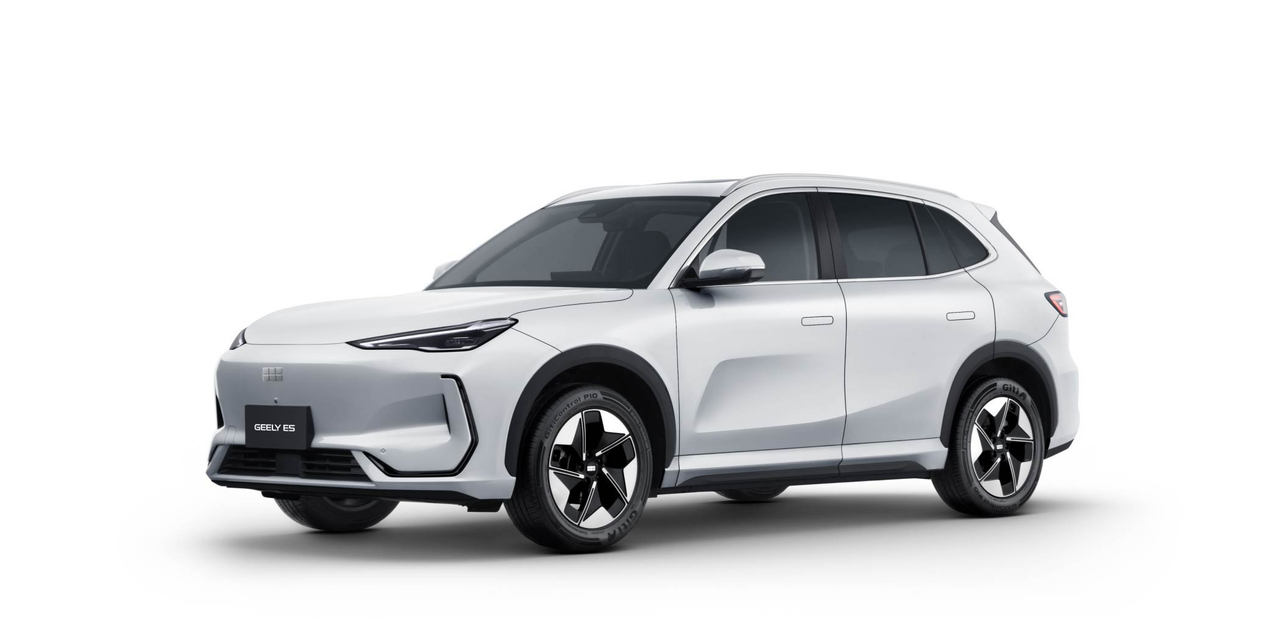 Geely E5 — photo 1