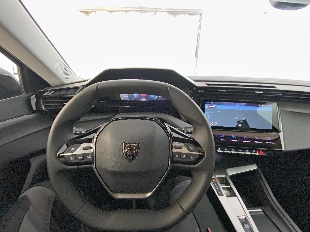 Peugeot 308 hybrid 145 e-dcs6 allure — photo 12