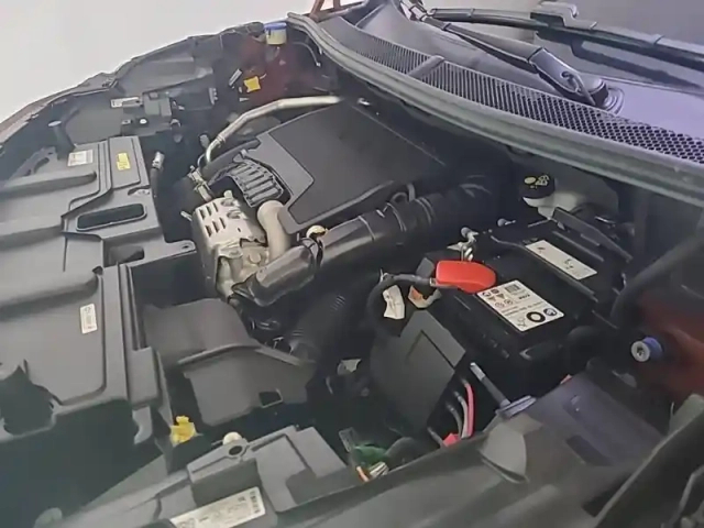 Peugeot 5008 puretech 130ch s&amp;s eat8 — photo 35