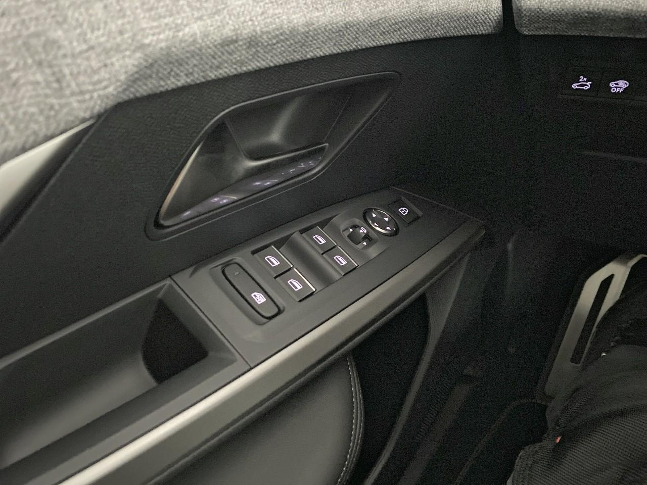 Peugeot 3008 hybrid 145 e-dcs6 gt — photo 20