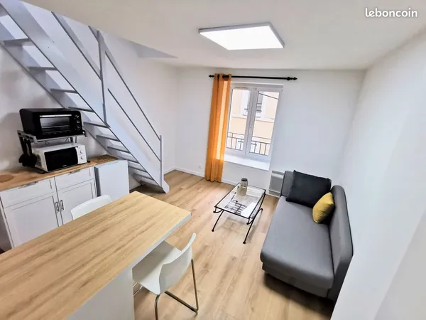 À louer - Charmant duplex meublé rénové - Angers centre - 24 m² - 630 CC