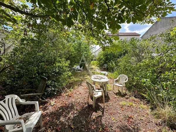 Terrain 250 m²