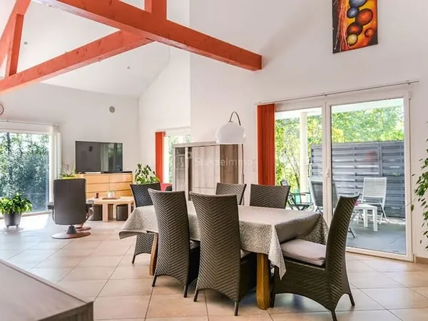 Maison 5 pièces 154 m²