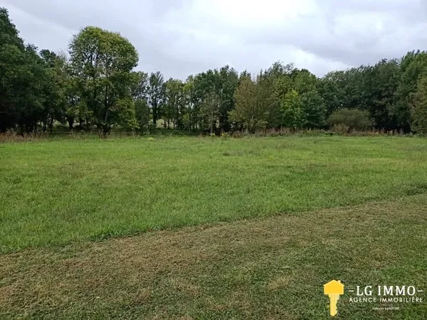 Terrain à Bâtir, surface de 1138m2, situé sur la commune de